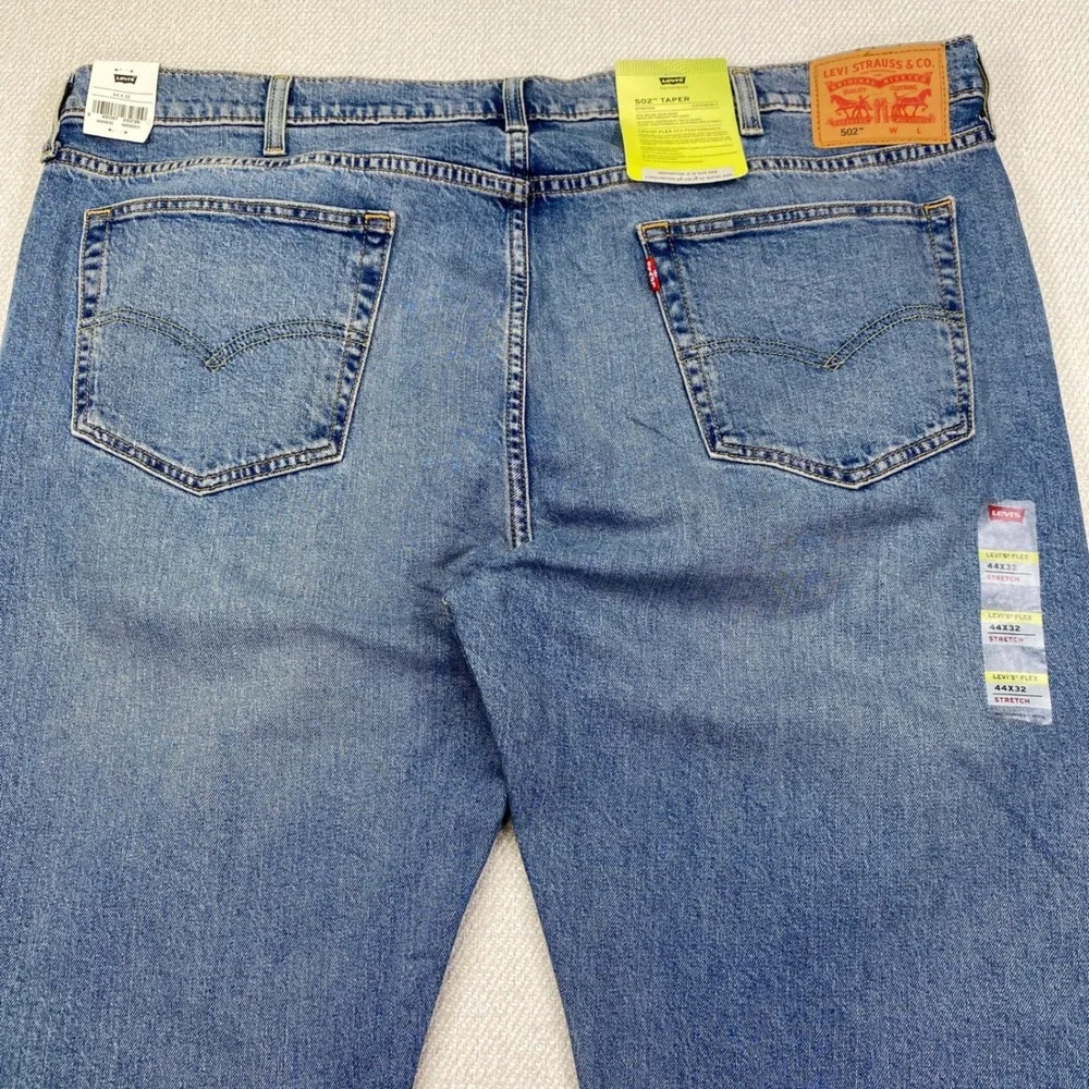 Levi's 502 Taper Jeans Mens 44x32 Blue Medium Wash Stretch Eco Performance New